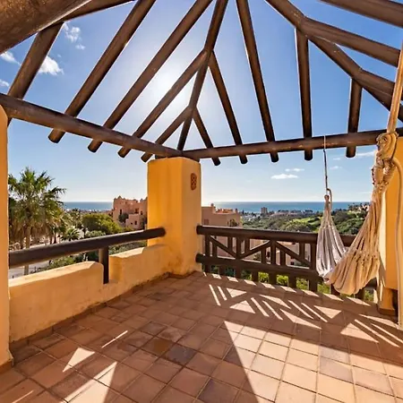 Apartment Luxury Penthouse - Pools/paddle Ocean View!